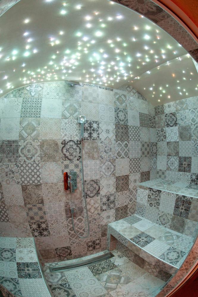 Bagno turco illuminato