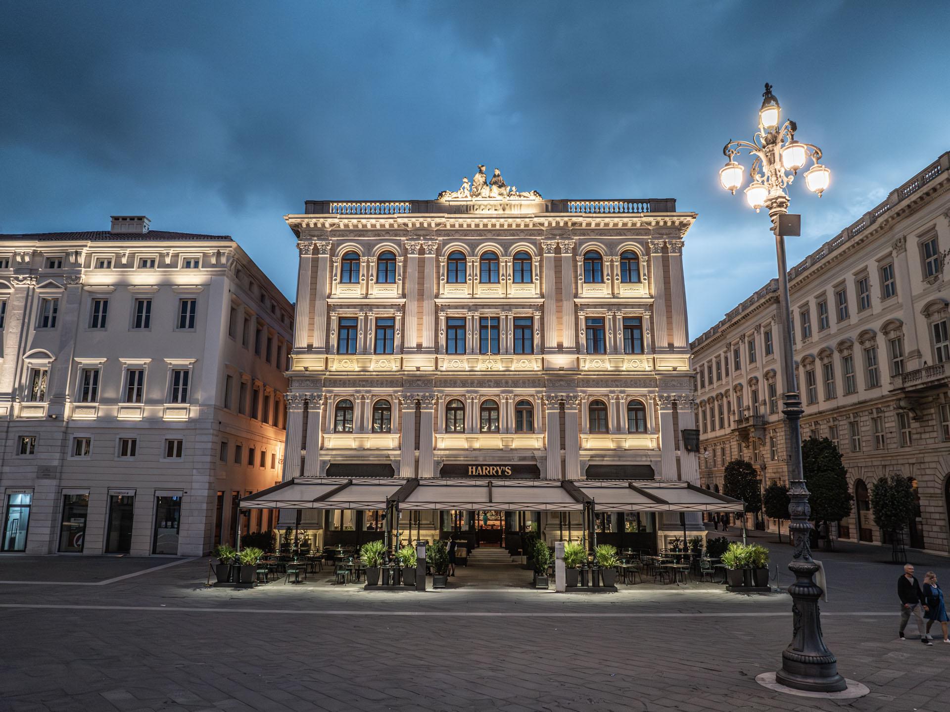 Ingresso principale del Grand Hotel Duchi d'Aosta