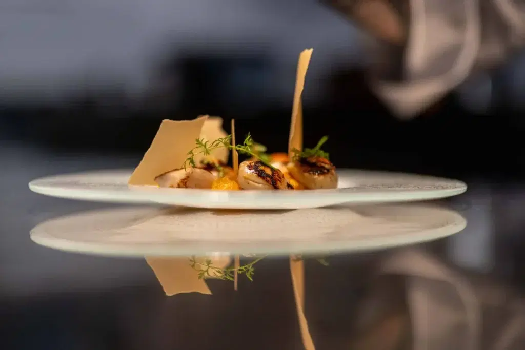 Piatto gourmet con frutti di mare del ristorante