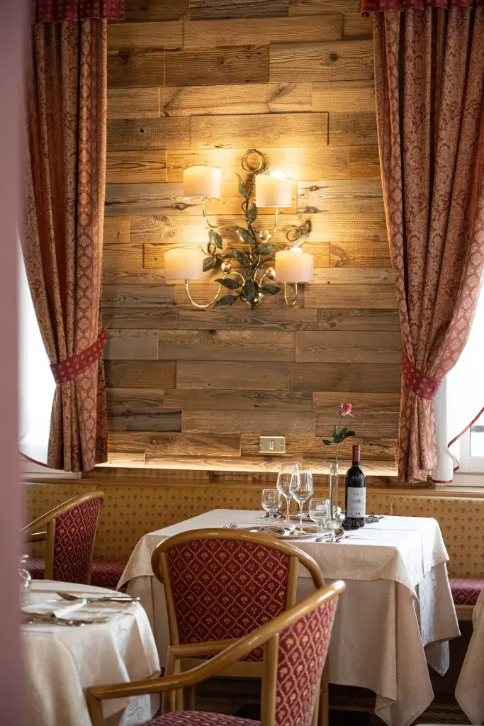 Ristorante hotel con cene a lume di candela