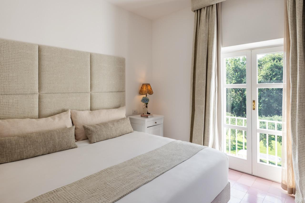 Camera Superior vista giardino