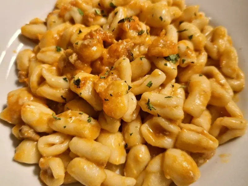 Pasta fresca fatta in casa cucina contadina