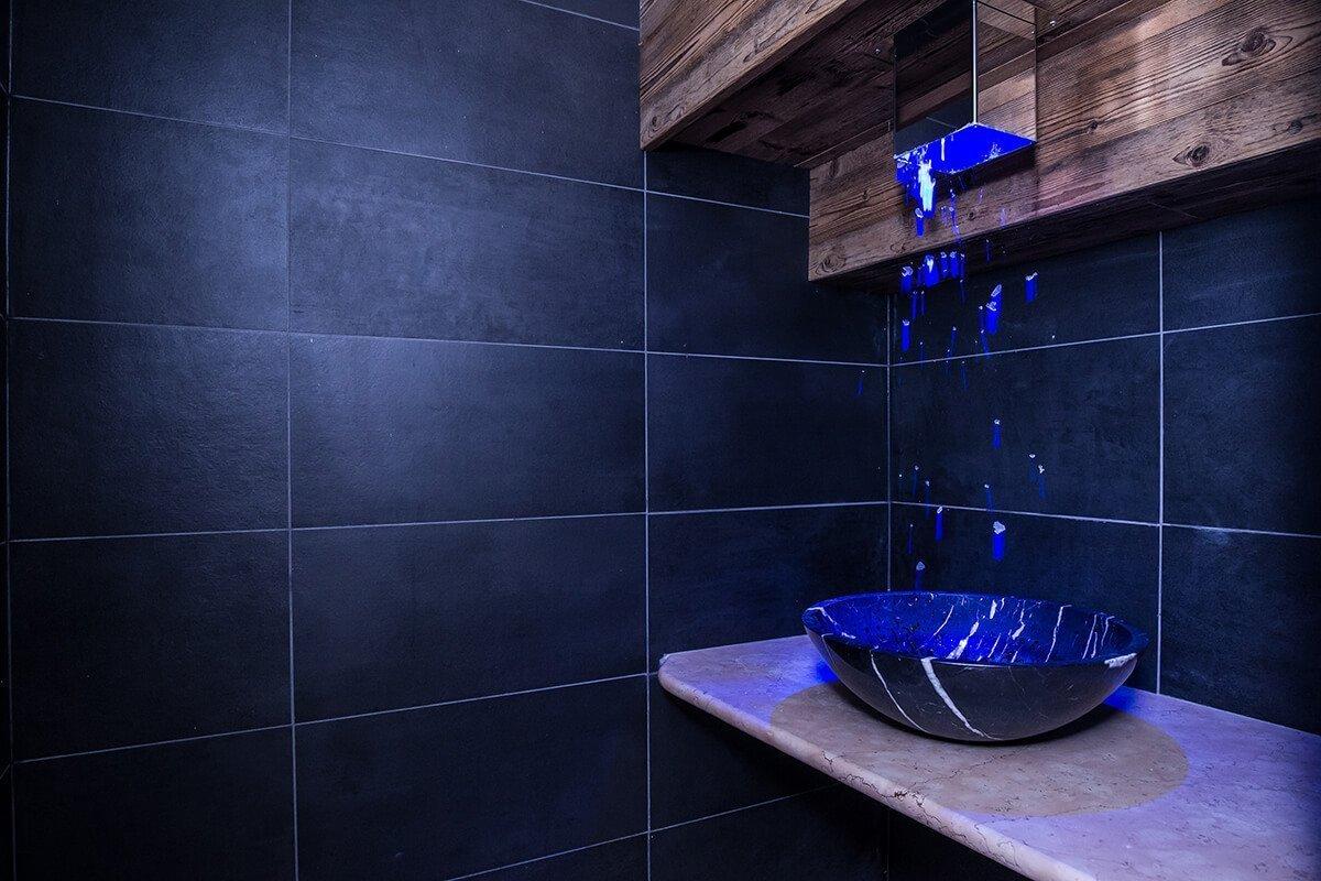 Grotta del ghiaccio e docce cromoterapia