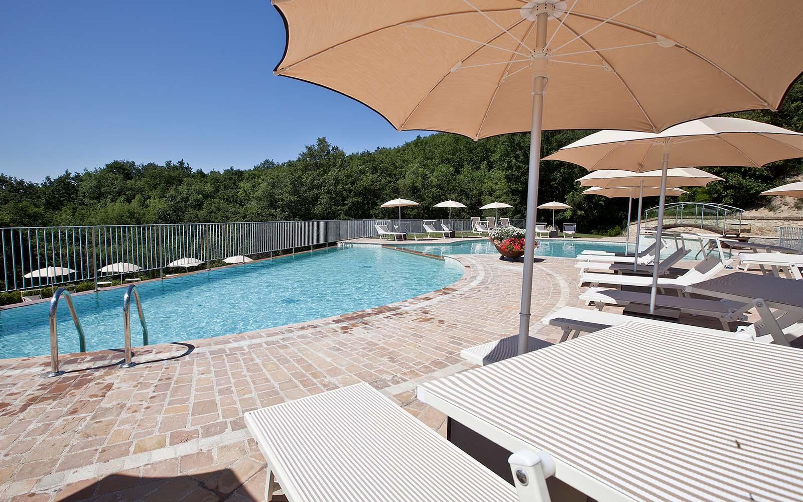 Piscina - Acque sorgive filtrate dalle fonti naturali