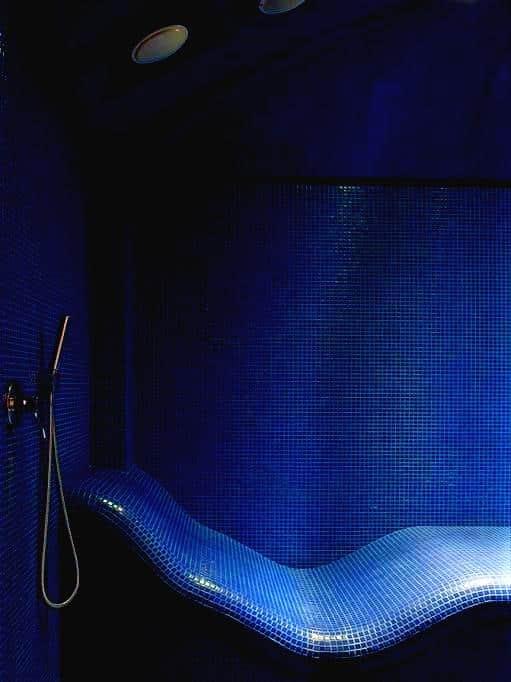 Vasca idromassaggio nel centro wellness