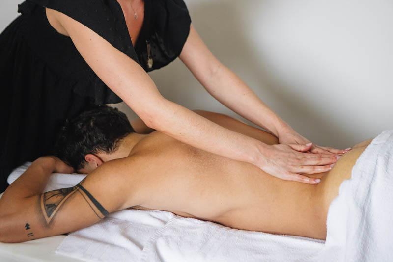 Massaggio rilassante nel percorso benessere