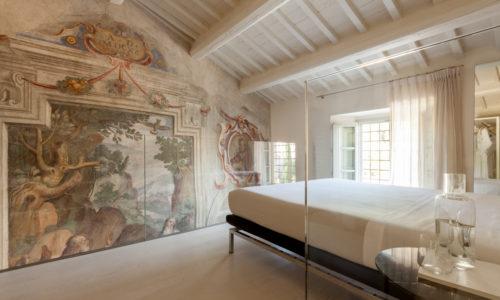 Privilege Suite N10 thumb