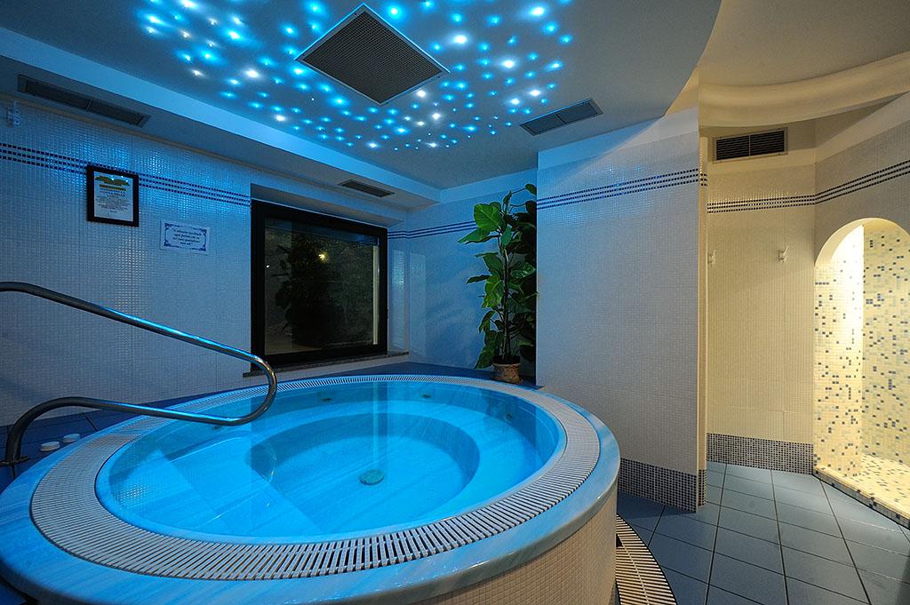 Vasca idromassaggio 10 posti