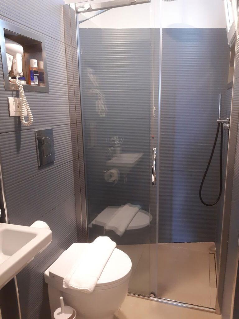 Bagno camera singola