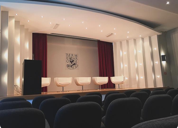 Sala auditorium teatro per eventi