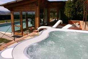 Vasca idromassaggio esterna con panorama