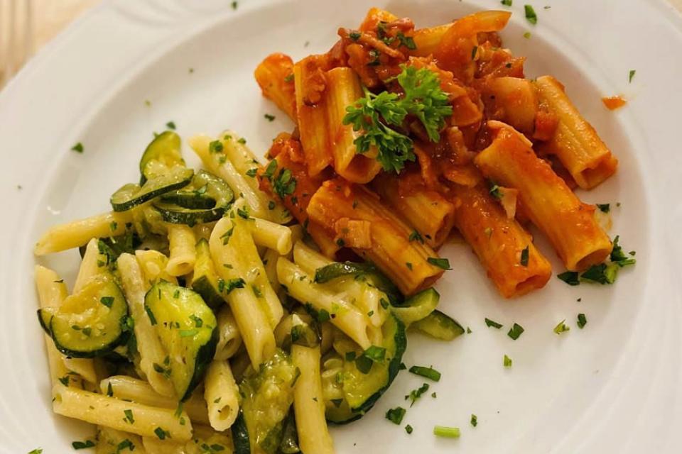 Piatti ristorante cucina tipica