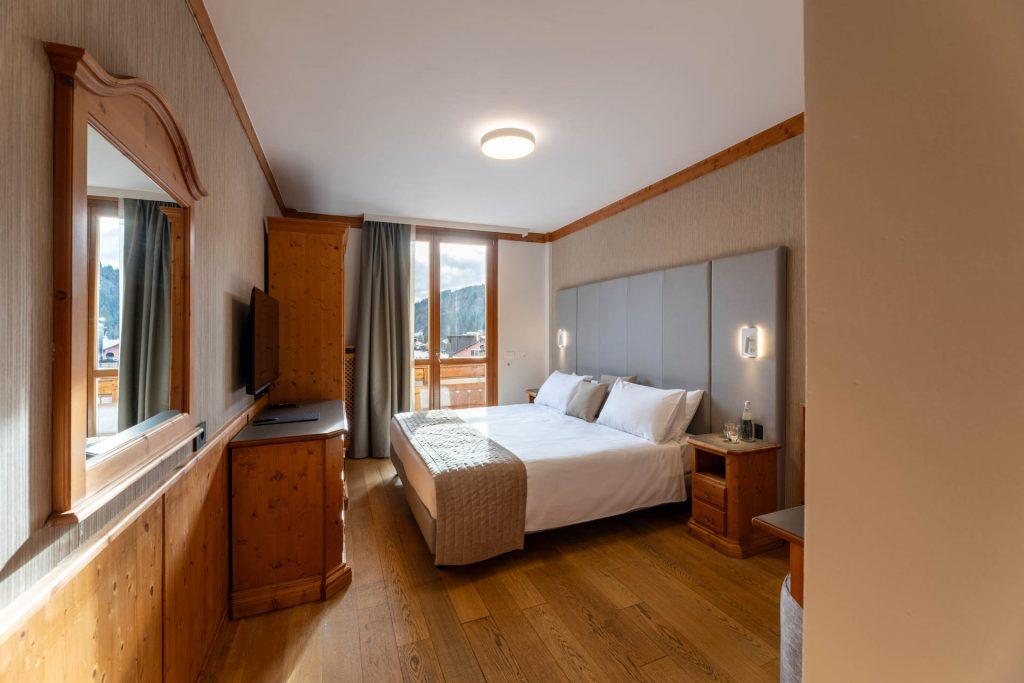 Camera Classic con balcone sul centro del paese