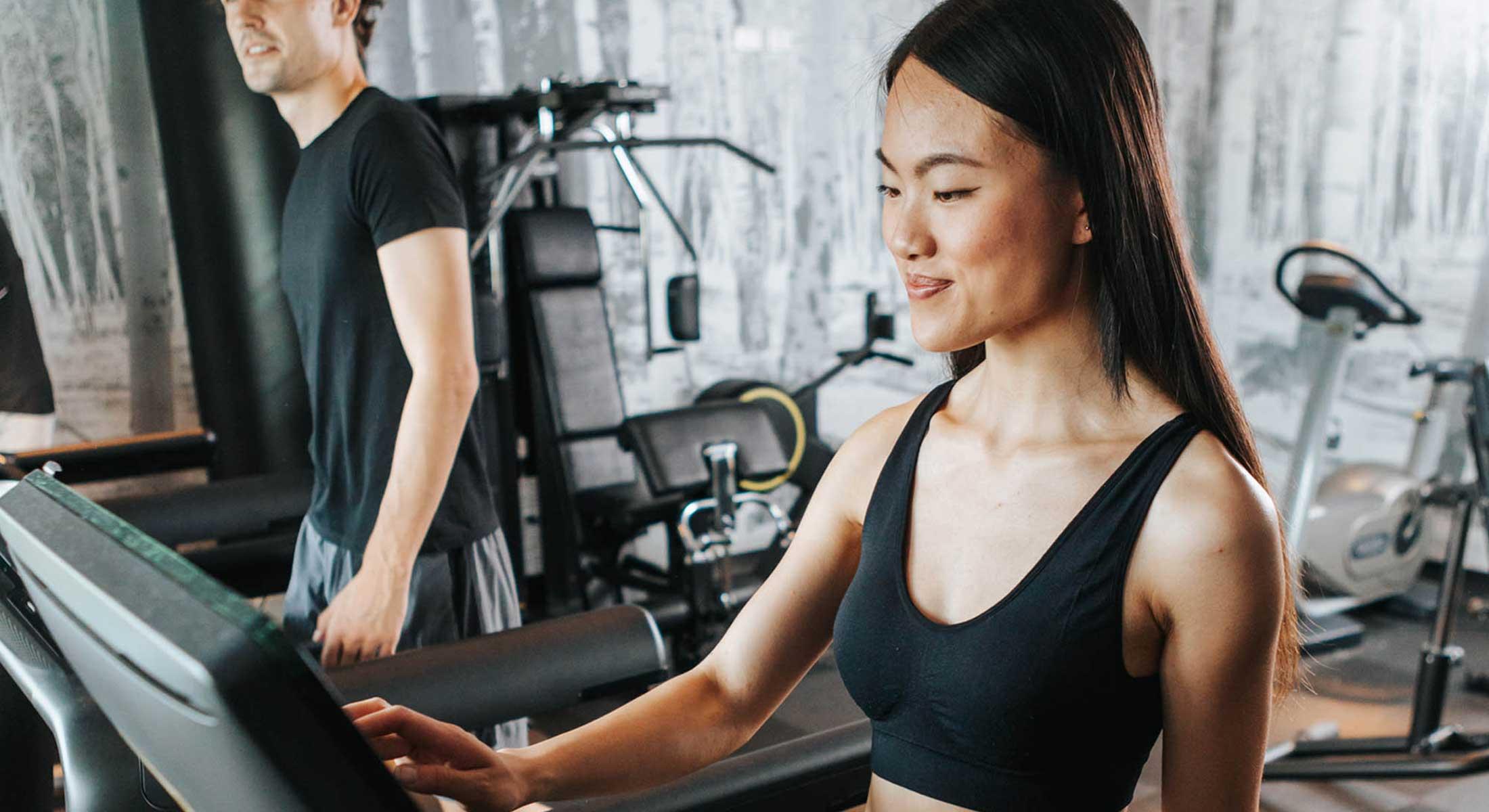 Sala fitness con attrezzature Technogym