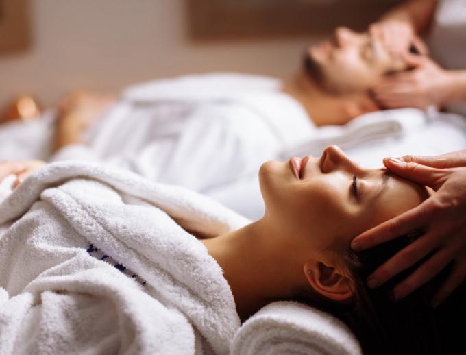 Trattamento massaggio nel beauty center del Monastero