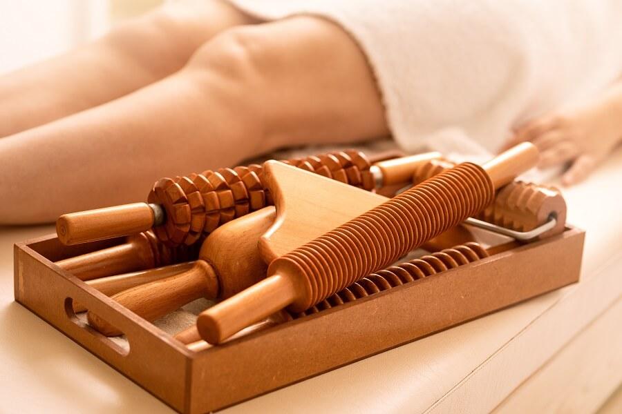 Scultura Massage con madeoterapia