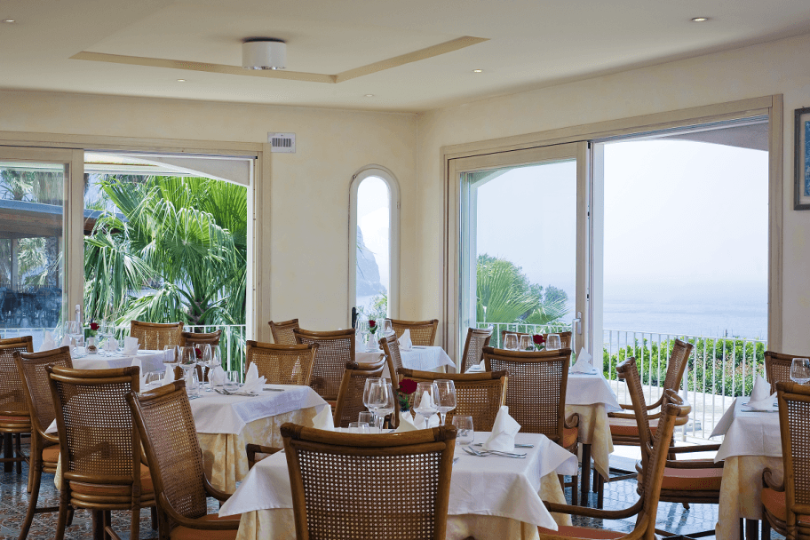 Ristorante Providence con vista mare