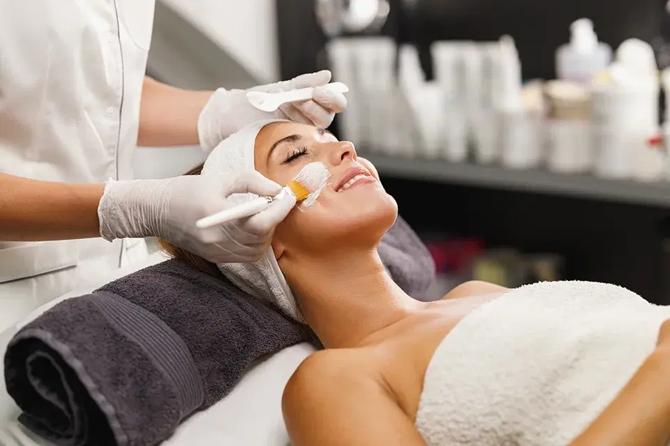 Trattamenti estetici viso Terme Santa Lucia Tolentino